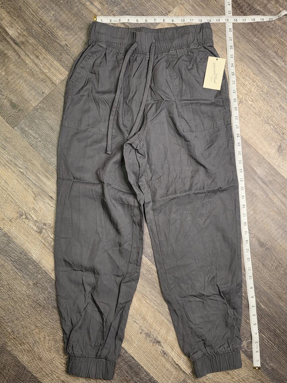 Universal Thread Womens S Small Gray 100% Lyocell Jogger Pants Pockets NWT New